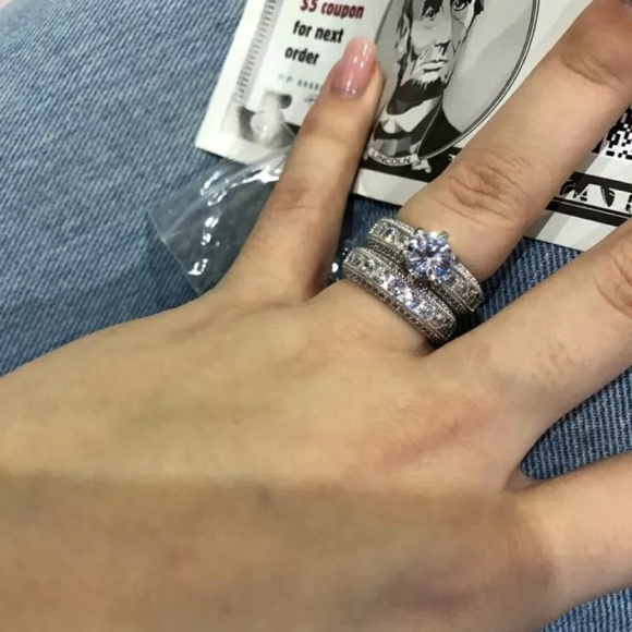 Ring - Picture 4 of 7